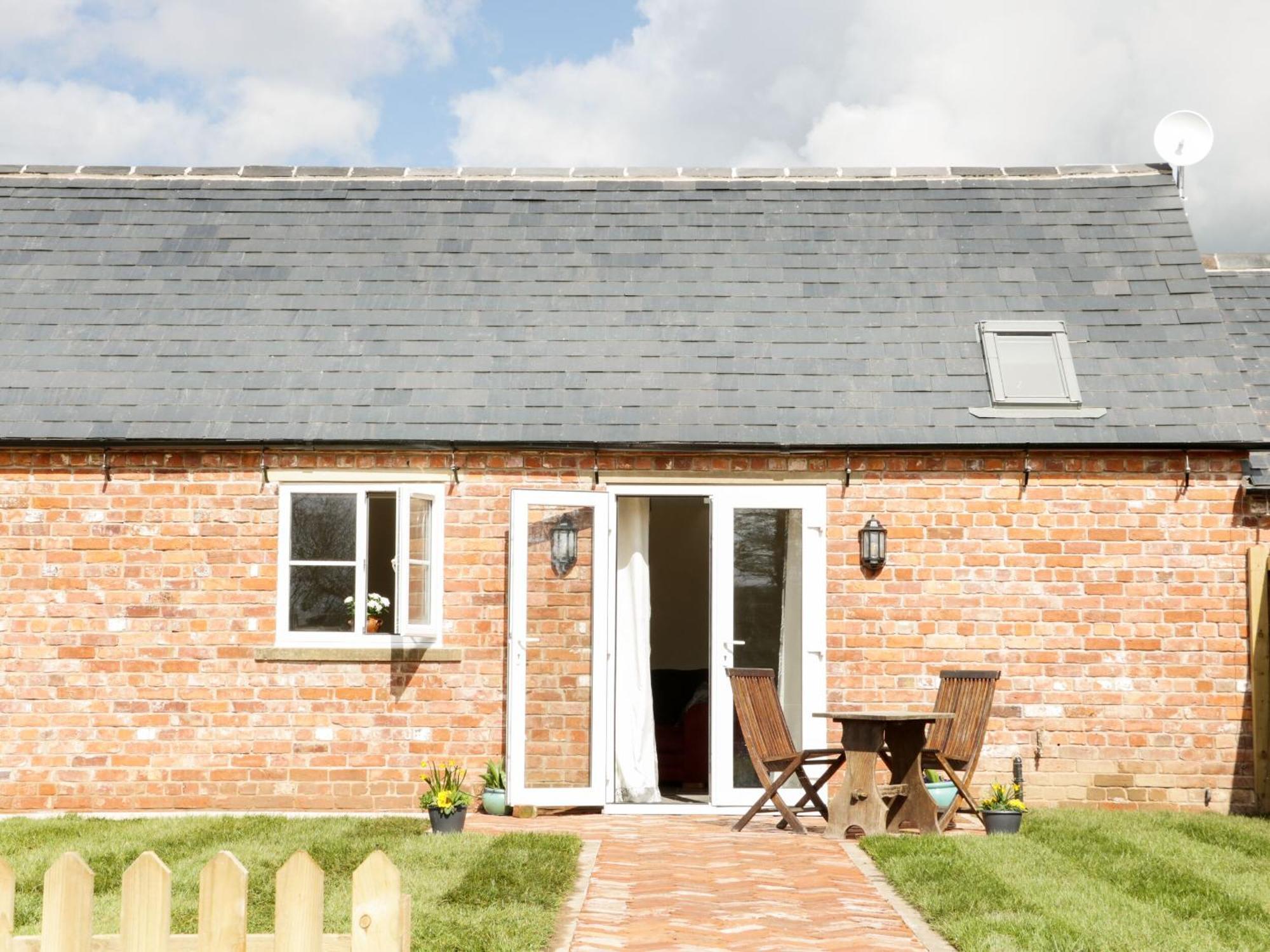 Millstone Cottages - Middle Cottage Shrewsbury Exterior photo